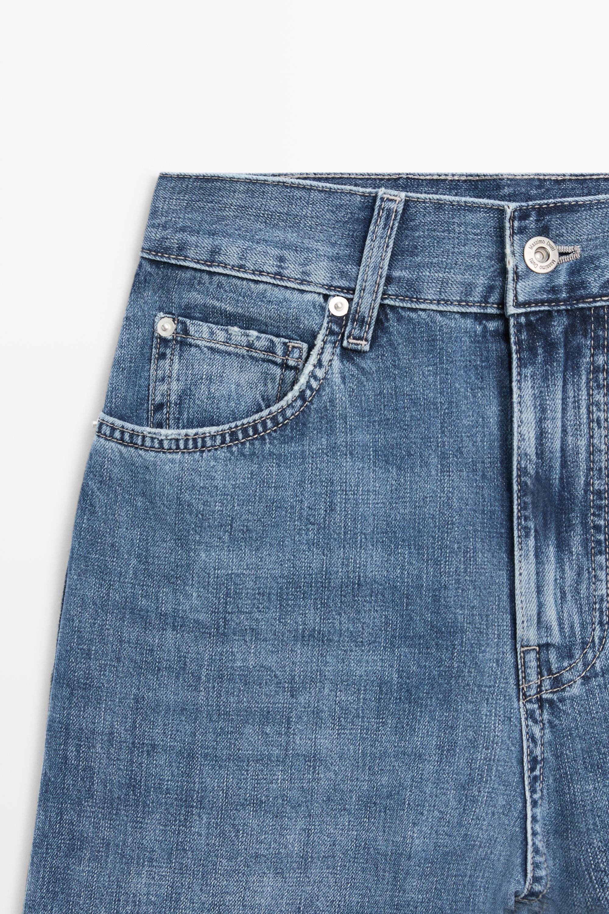 High-waist wide-leg jeans